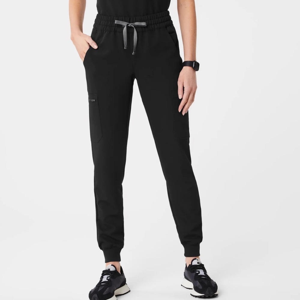Figs Black Uman Relaxed Fit Jogger Scrub Bottoms